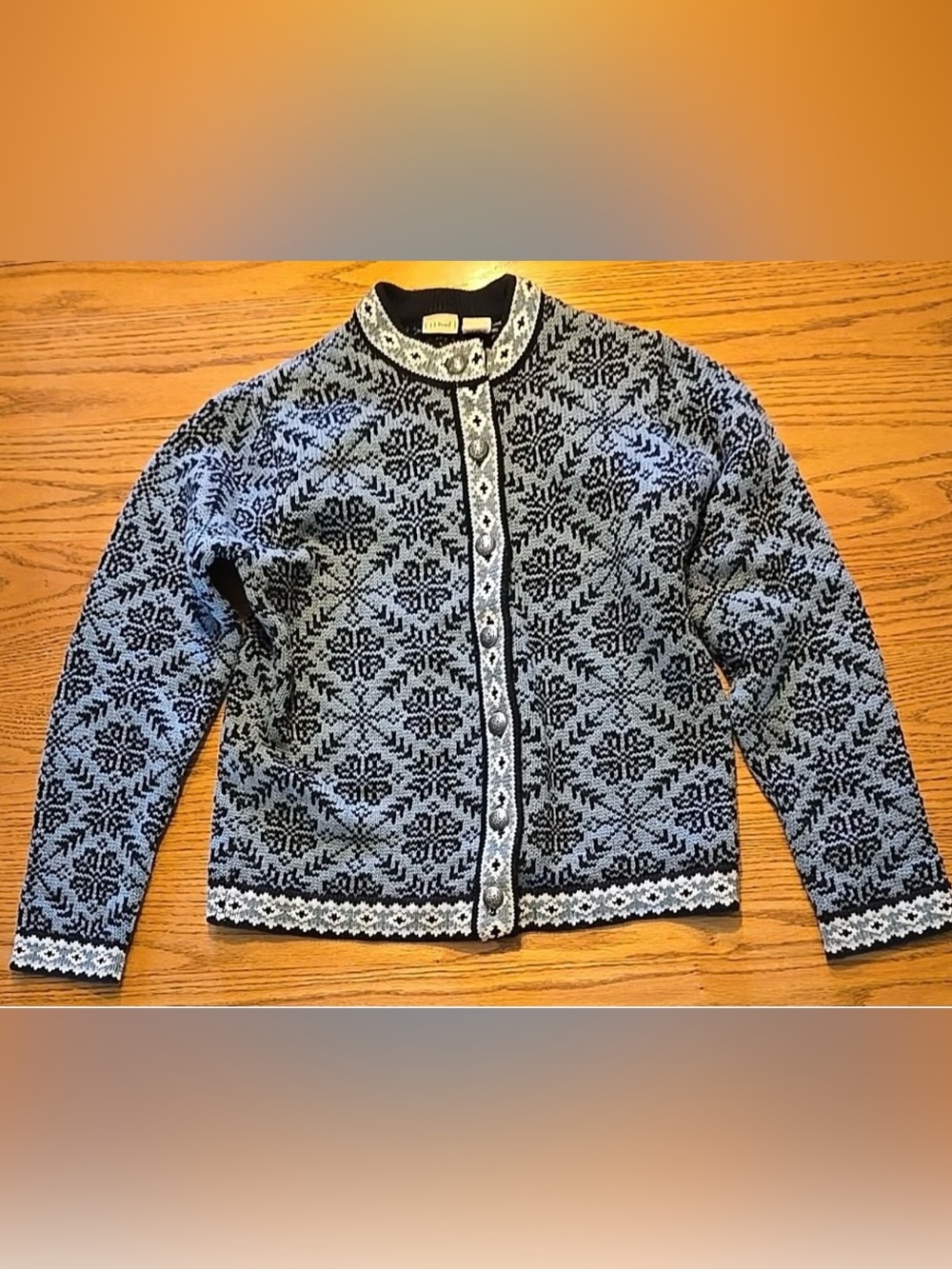 L.L.Bean Women's M Fair Isle Wool Knit Button-Up Cardigan Sweater Blue